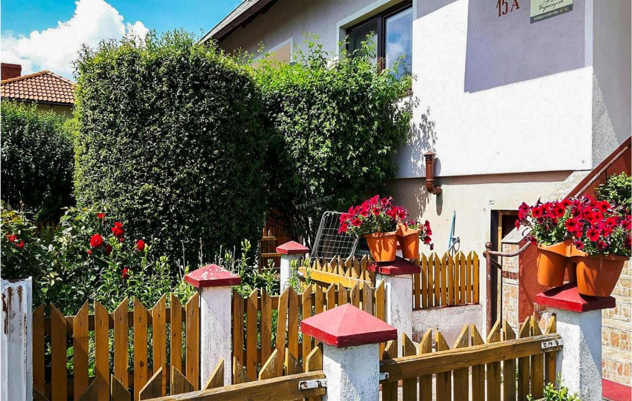 Stunning Apartment In Stezyca With Wi-Fi Eksteriør bilde