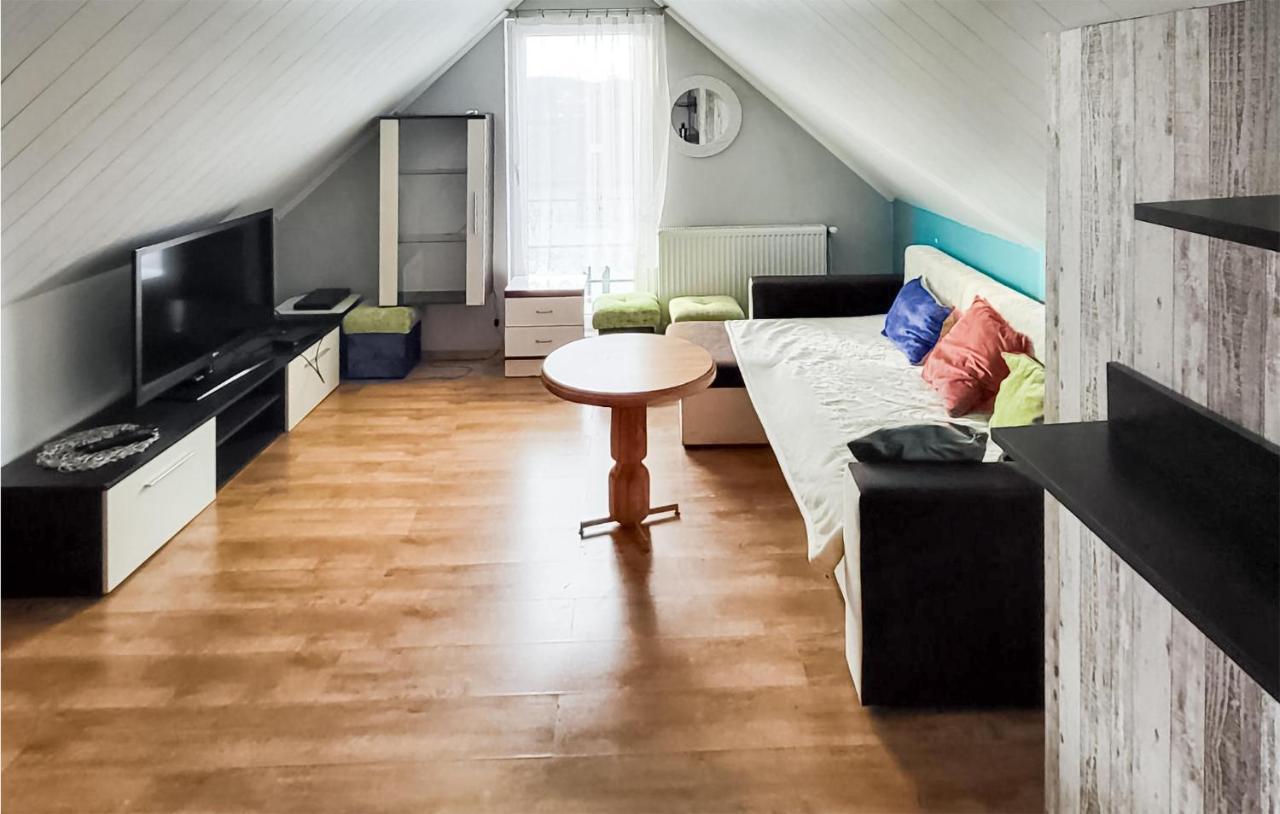 Stunning Apartment In Stezyca With Wi-Fi Eksteriør bilde