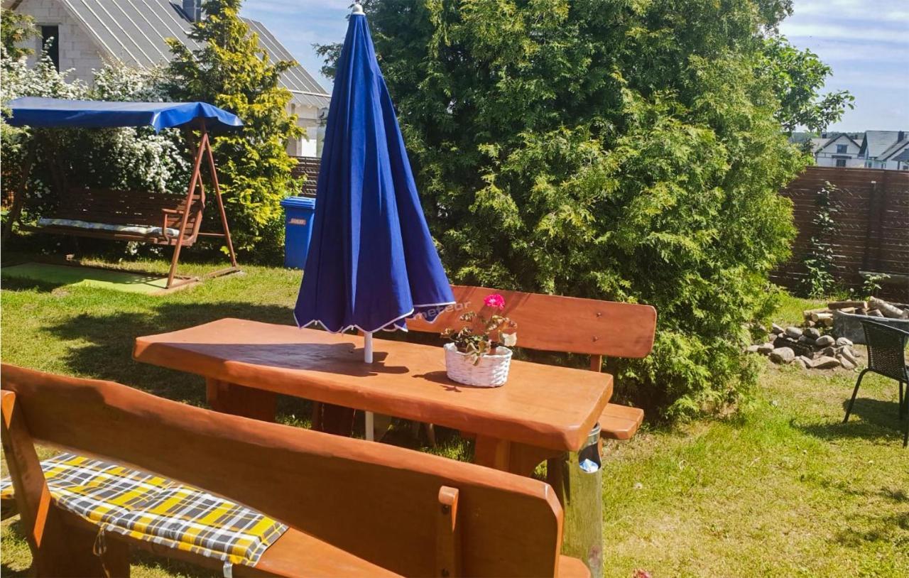 Stunning Apartment In Stezyca With Wi-Fi Eksteriør bilde